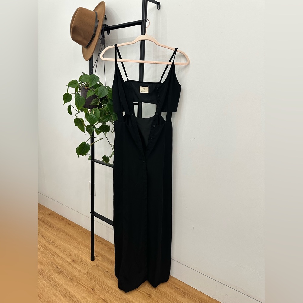 Pins & Needles maxi dress with cut out embellishment and full button closure.